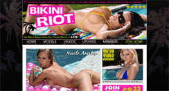 Desktop Screenshot of bikiniriot.com